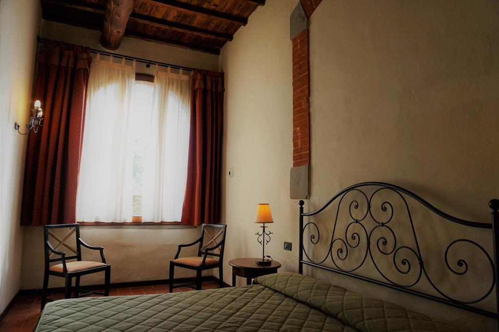 Agriturismo Antico Borgo Poggitazzi Villa โลโร ชูเฟนนา ภายนอก รูปภาพ